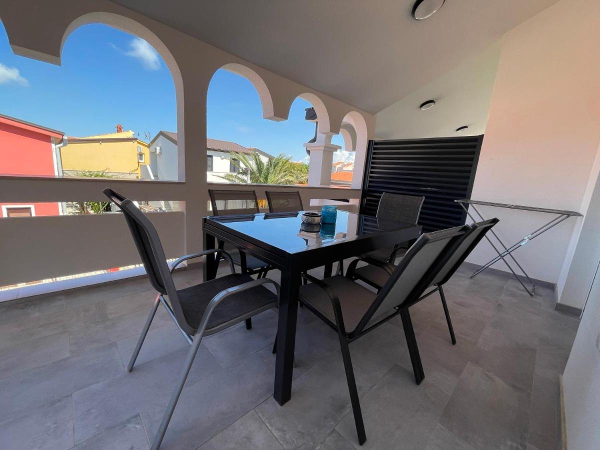 Apartmenthouse Ines Vir Exterior foto