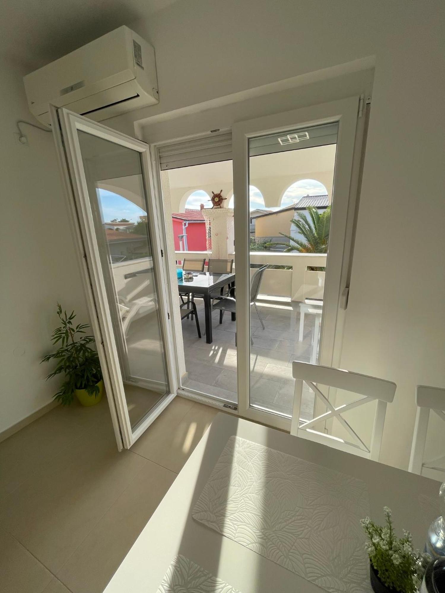 Apartmenthouse Ines Vir Exterior foto